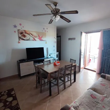 6 Beds Just Minutes From San Teodoro