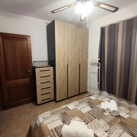 6 Beds Just Minutes From San Teodoro Lejlighed Budoni