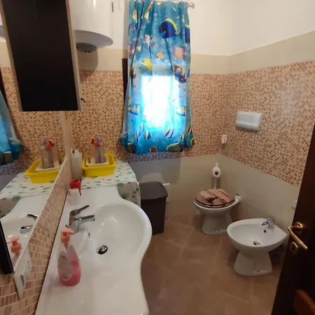6 Beds Just Minutes From San Teodoro Lejlighed *